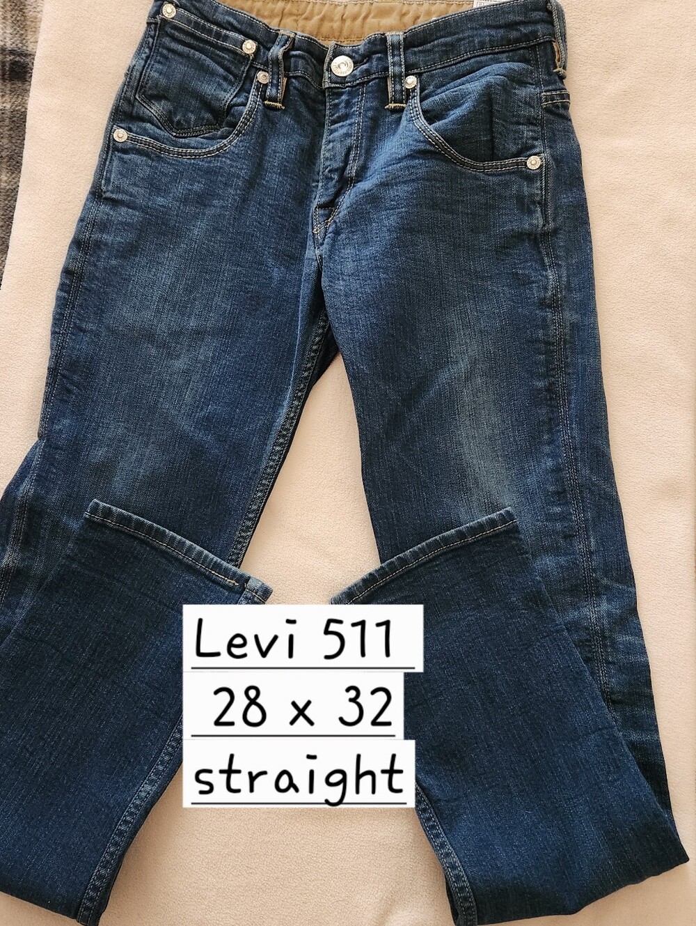 Levi Straight Leg